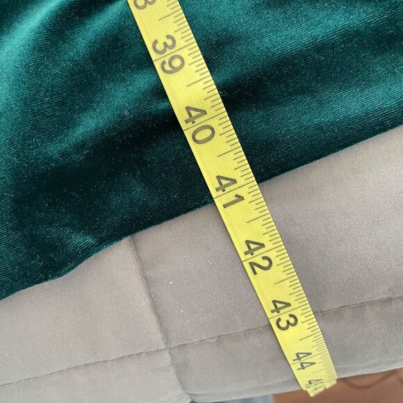 SLNY Green Velvet Dress Rhinestone Embellished Beaded Rhinestone Necklace 3/4 - Picture 10 of 10